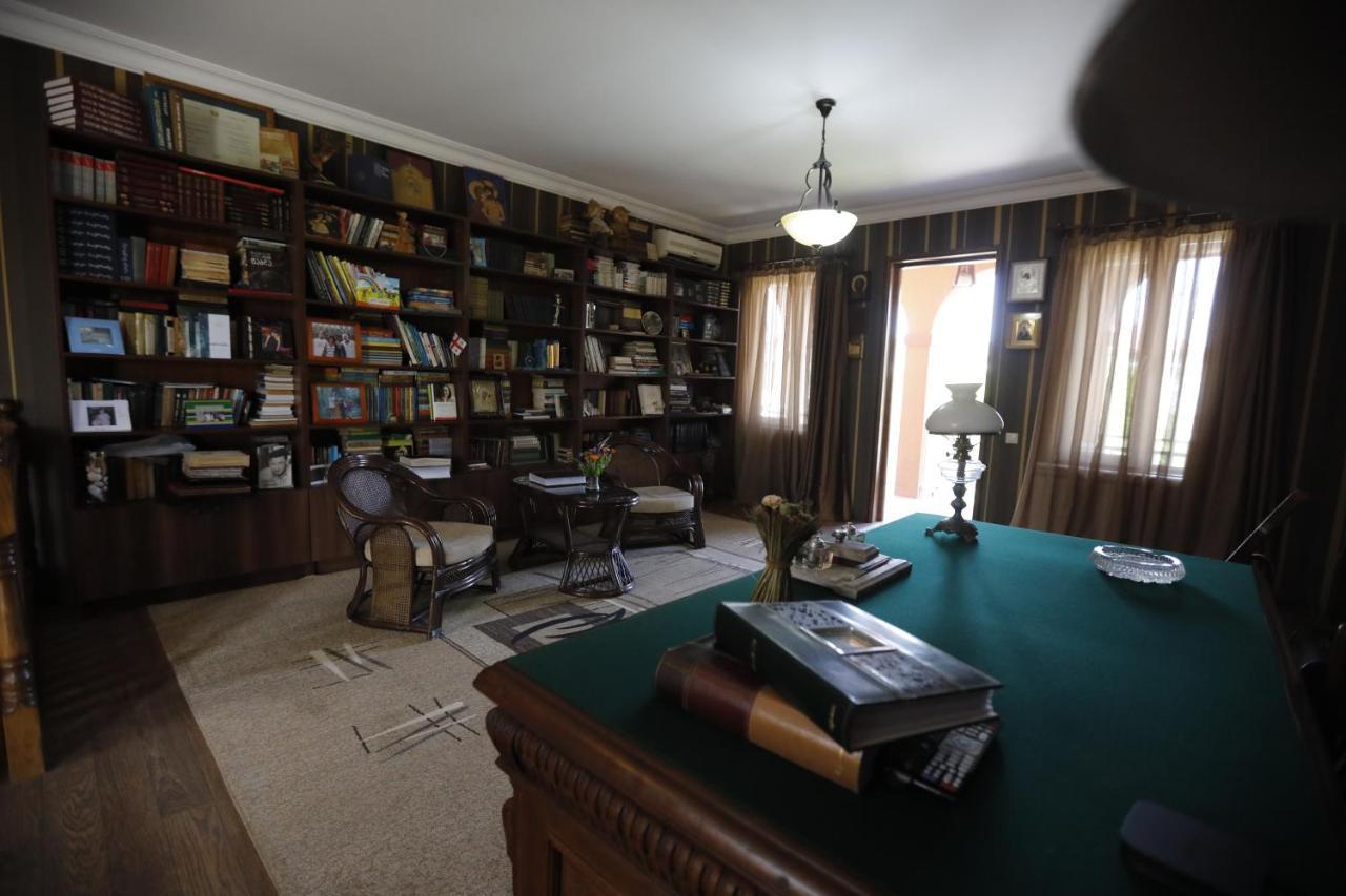 Casa de Khasia Zugdidi Bagian luar foto