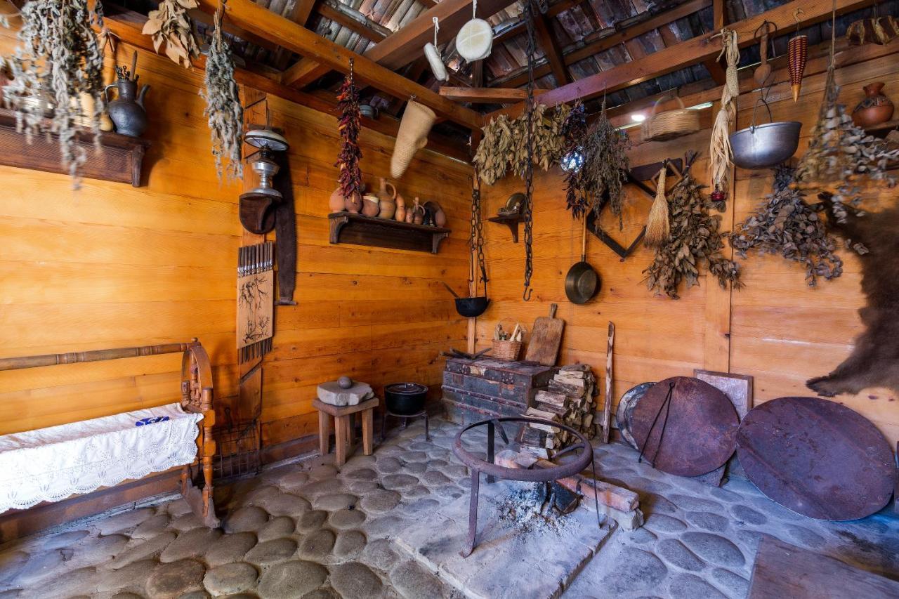 Casa de Khasia Zugdidi Bagian luar foto